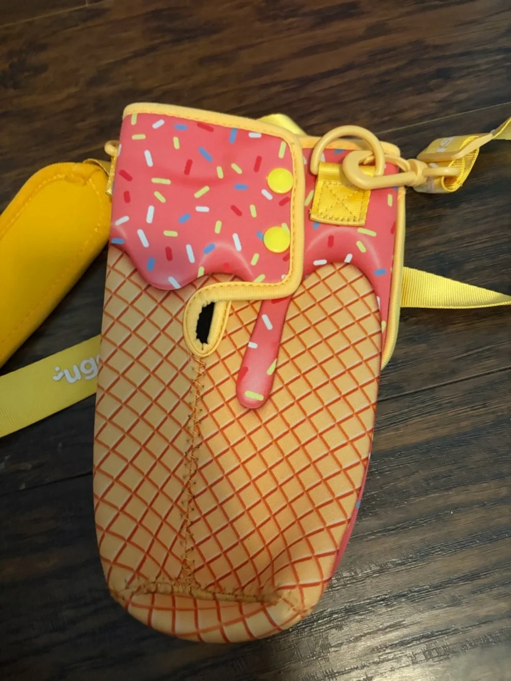 Juggy Ice Cream Cone Crossbody Bag - Yellow & Pink - Picture 6 of 6